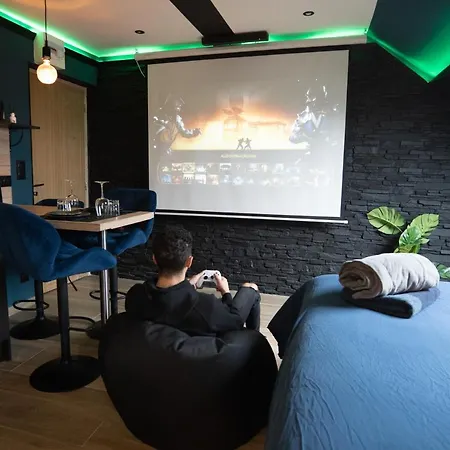 Capsule color deluxe I Balnéo I écran home cinéma I console de jeux Trith-Saint-Leger Extérieur photo